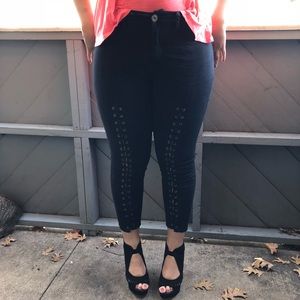 High waisted Lace up ankle jean